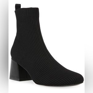 Steve Madden Darma Black Ribbed Knit Square Toe Sock Boots